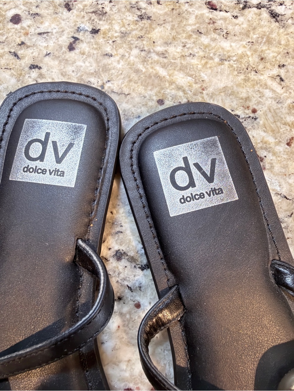 DV Dolce Vita Black Leather Sandals | Gold Hardware | Size 8 - Picture 4 of 10
